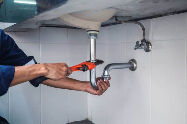 Best Faucet Repair  in Golden Glades, FL